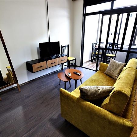 Stylish Studio In The Heart Of Tirana #3 아파트 외부 사진